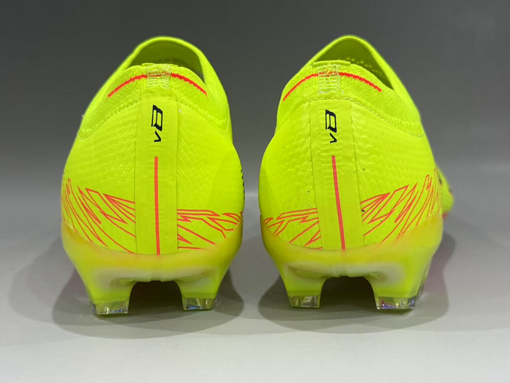 Furon V8 Elite