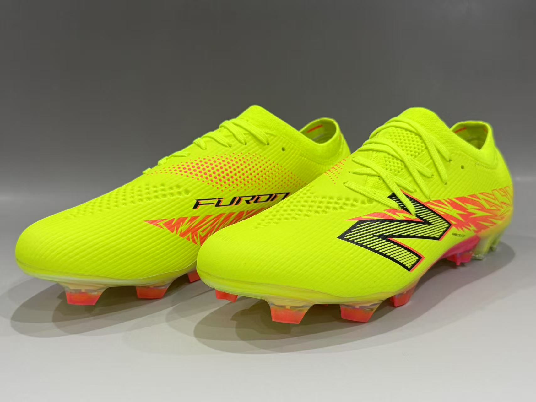 Furon V8 Elite