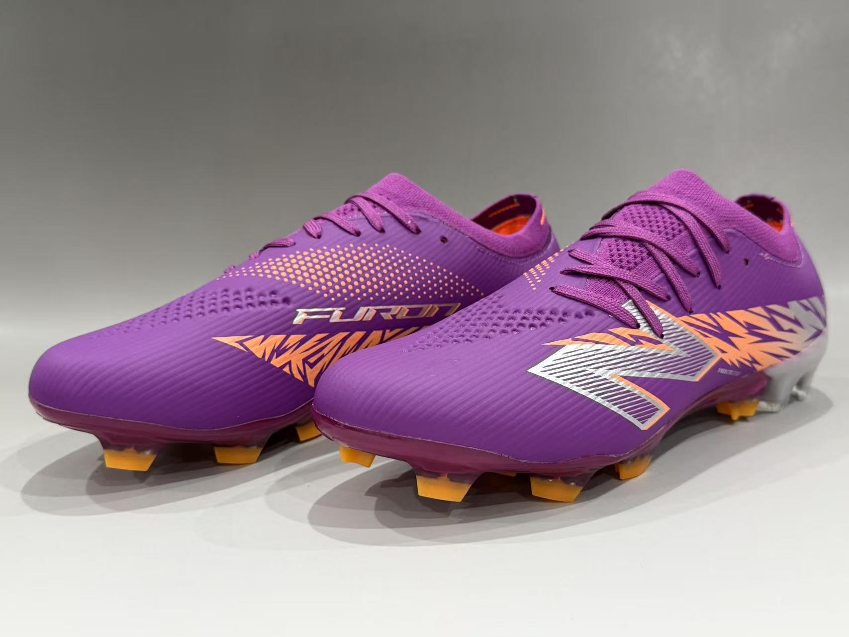 Furon V8 Elite